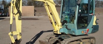 Yanmar B25