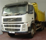 Camion benne PL Volvo .