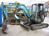 Mini-pelle hydraulique sur chenilles Kobelco SK 27 SR