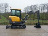 Mini-pelle hydraulique sur chenilles Volvo EC30