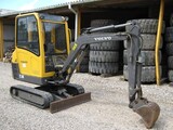 Mini-pelle hydraulique sur chenilles Volvo EC 20