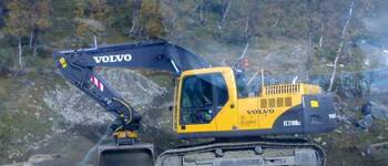 Volvo EC210