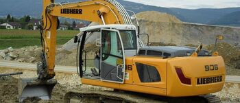 Liebherr R 906 C