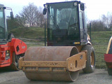 Compacteur vibrant monocylindre Caterpillar 8 T