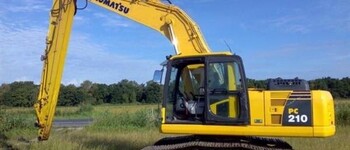 Komatsu PC210-8