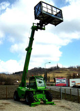 Chariot élévateur de chantier à portée variable Merlo 17 M