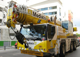 Grue mobile routière à flèche télescopique Liebherr LTM 1055-1