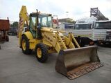 Tractopelle Komatsu WB 95