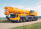 Grue mobile automotrice à flèche télescopique Liebherr 100T