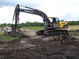 Pelle hydraulique sur chenilles Volvo EC 210