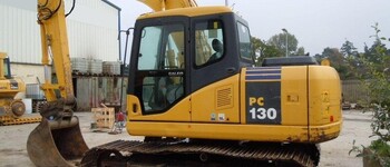 Komatsu PC 130