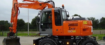 Hitachi ZX 130 W