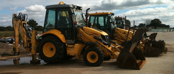 New holland B 100