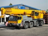 Grue mobile routière à flèche télescopique Liebherr LTM 1090-2