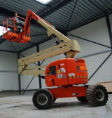 Nacelle automotrice télescopique ou articulée Jlg 450 AJ