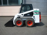 Chargeuse compacte sur pneus Bobcat 753