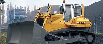 Liebherr PR 744