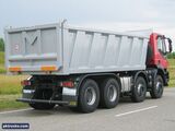 Camion benne PL Iveco .