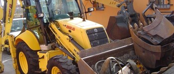 New holland LB95