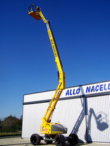 Nacelle automotrice télescopique ou articulée Abg .