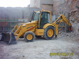 Tractopelle Komatsu WB