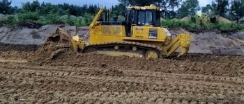 Komatsu D65PXi-18