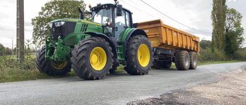 John Deere 6195M