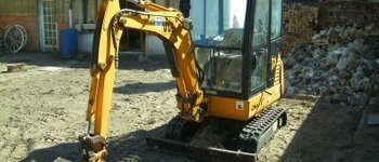 Jcb 8015