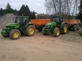 Tracteur avec benne John Deere 7730