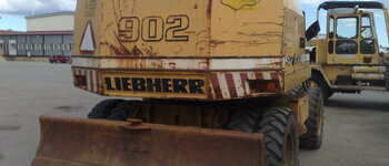 Liebherr A 902