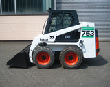 Chargeuse compacte sur pneus Bobcat 753