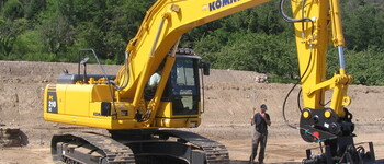 Komatsu 210