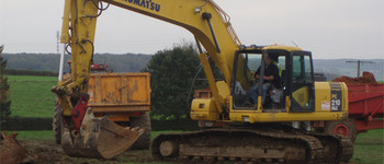 Komatsu PC 210