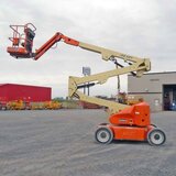 Nacelle automotrice télescopique ou articulée Jlg 14 M