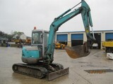 Mini-pelle hydraulique sur chenilles Kobelco SK 45