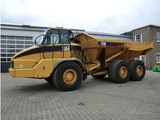 Tombereau articulé Caterpillar 730