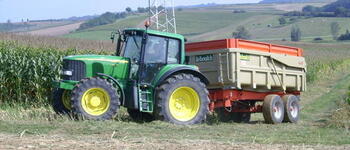 John Deere 7820