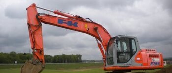 Kobelco E 165