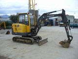 Mini-pelle hydraulique sur chenilles Volvo EC 35