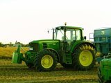 Tracteur avec benne John Deere 6930