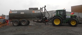 John Deere 6930