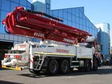 Pompe à béton sur camion porteur Sermac ZR 48 