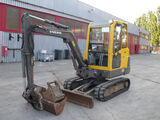 Mini-pelle hydraulique sur chenilles Volvo EC 20