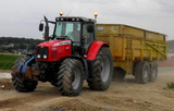 Tracteur avec benne Massey Ferguson 6485