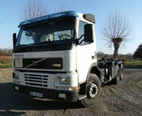 Camion benne ampliroll Volvo 6X4