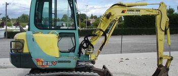 Yanmar B 25