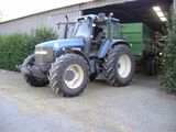 Tracteur avec benne New holland TM 150 