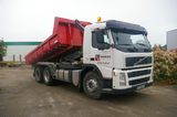 Camion benne ampliroll Volvo FM 9 