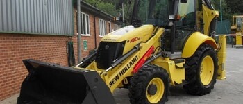 New holland B 100