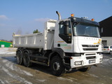 Camion benne PL Iveco Trakker 410